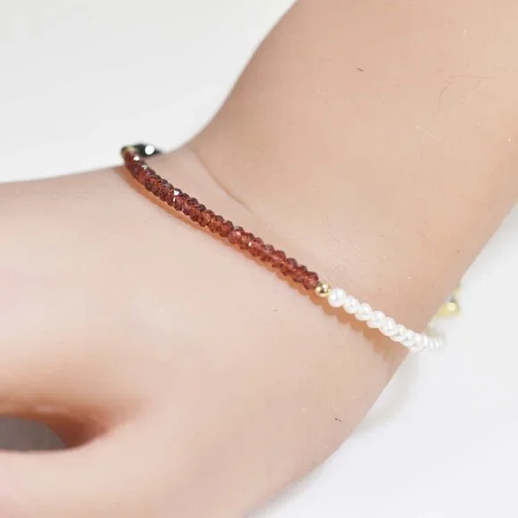 Classic Black Spinel Freshwater Pearl Garnet Gold-filled Bracelet - Picture 7 of 10